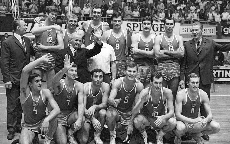 XVI Europos krepšinio čempionatą tarp vyrų komandų laimėjo TSRS rinktinė. 1969 metų spalio 1 d. / Nuotr.: RIA Novosti 